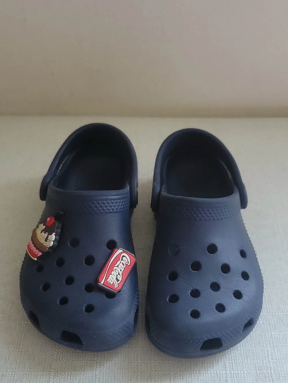 Crocs Kids Navy Classic Clog with Fun Charms Toddler Size 9